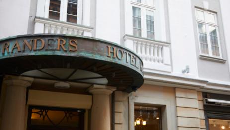 Håndtørrere hæver hygiejnen på hotellet